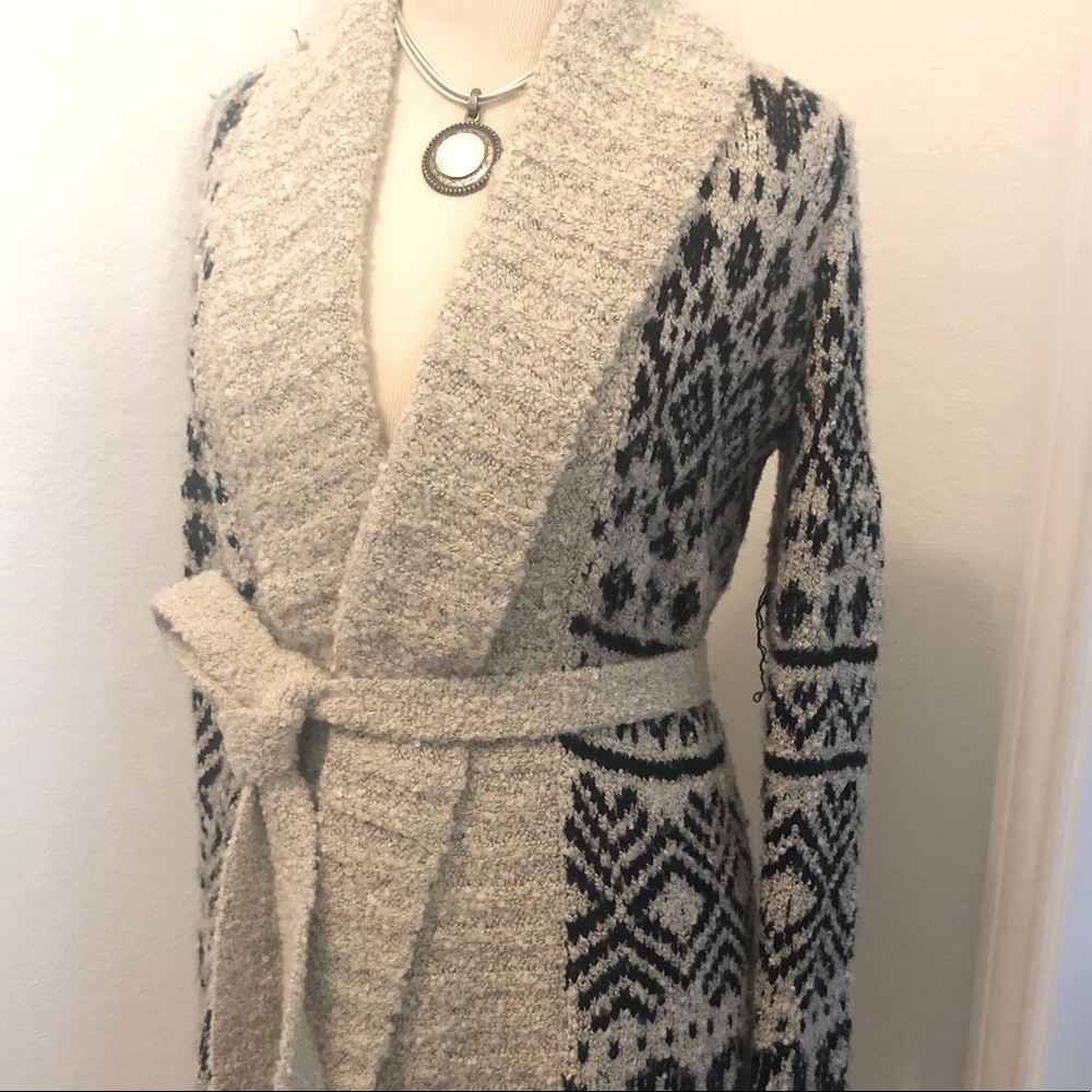 Joe Fresh belted sweater jacket size XS in acrylic/polyester blend